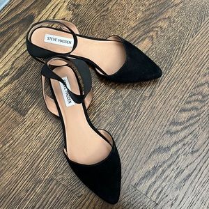 Steve Madden stretchy ankle strap flats. Never worn